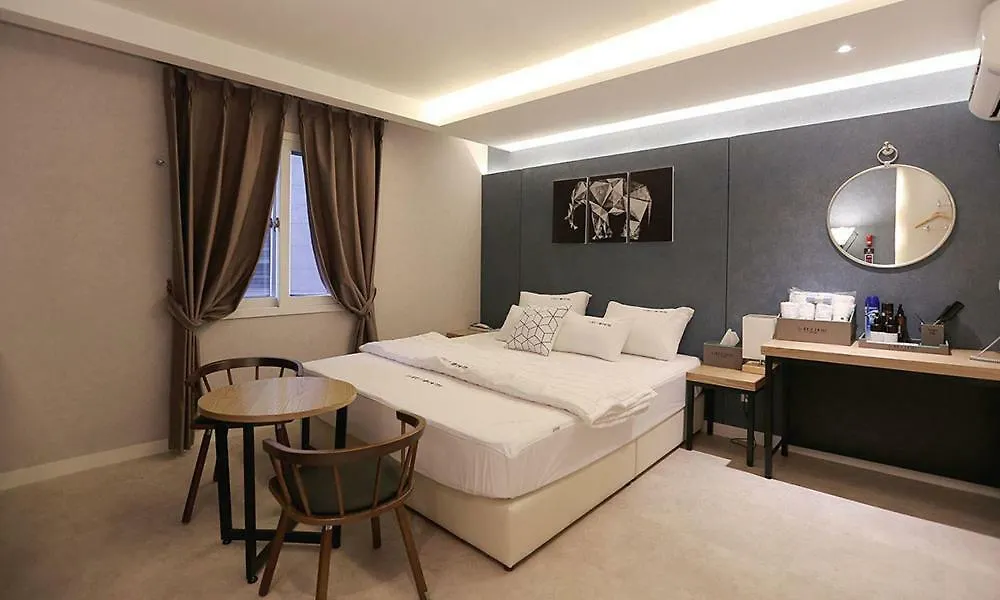 Gupo Idea Hotel Busan 2*,